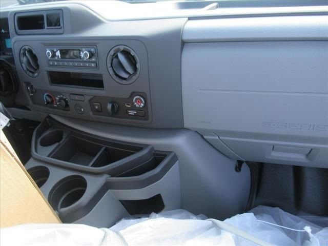 New 2024 Ford E-450 and Econoline 450 Super Duty w/ Power Windows & Locks Group RWD image 11
