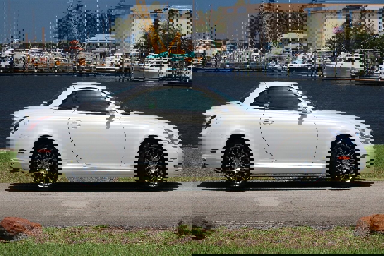 Used 2006 Lexus SC 430 Convertible image 7