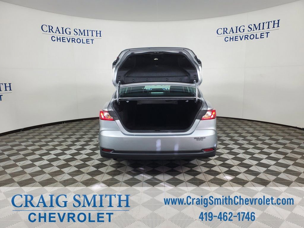 Used 2025 Toyota Camry LE image 16