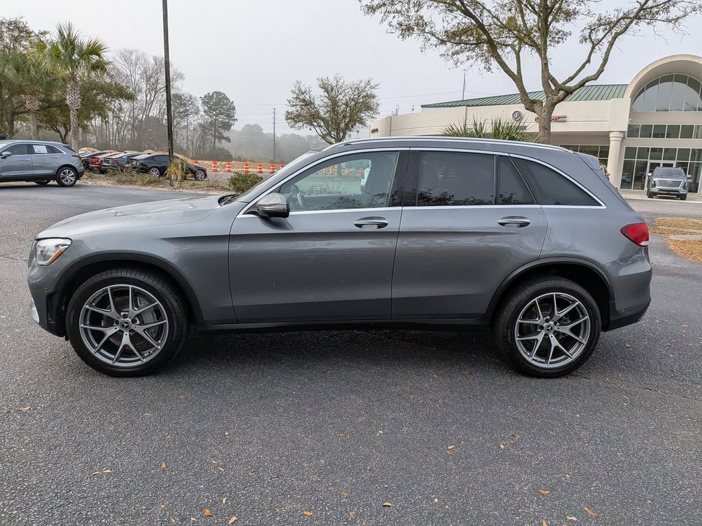 Used 2021 Mercedes-Benz GLC 300 4MATIC w/ AMG Line image 7
