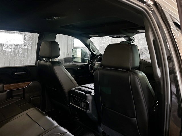 Used 2020 Chevrolet Silverado 3500 High Country w/ Technology Package image 11