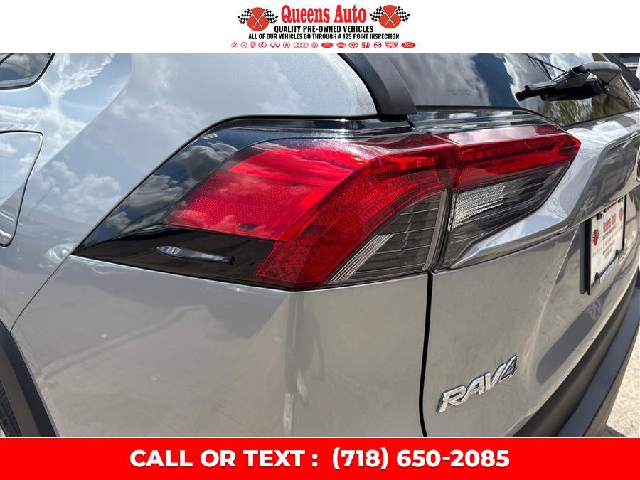 Used 2019 Toyota RAV4 XLE w/ All Weather Liner Package AWD/4WD image 33