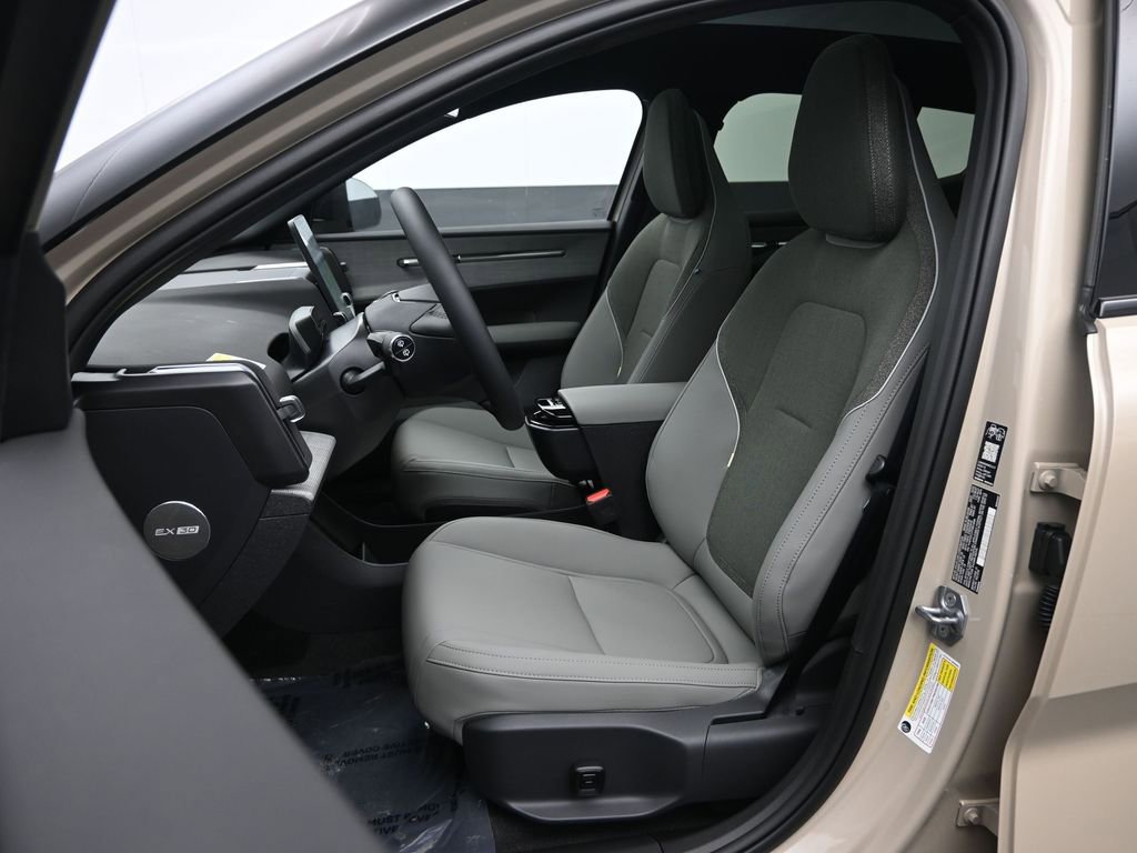 New 2026 Volvo EX30 Cross Country Ultra image 19
