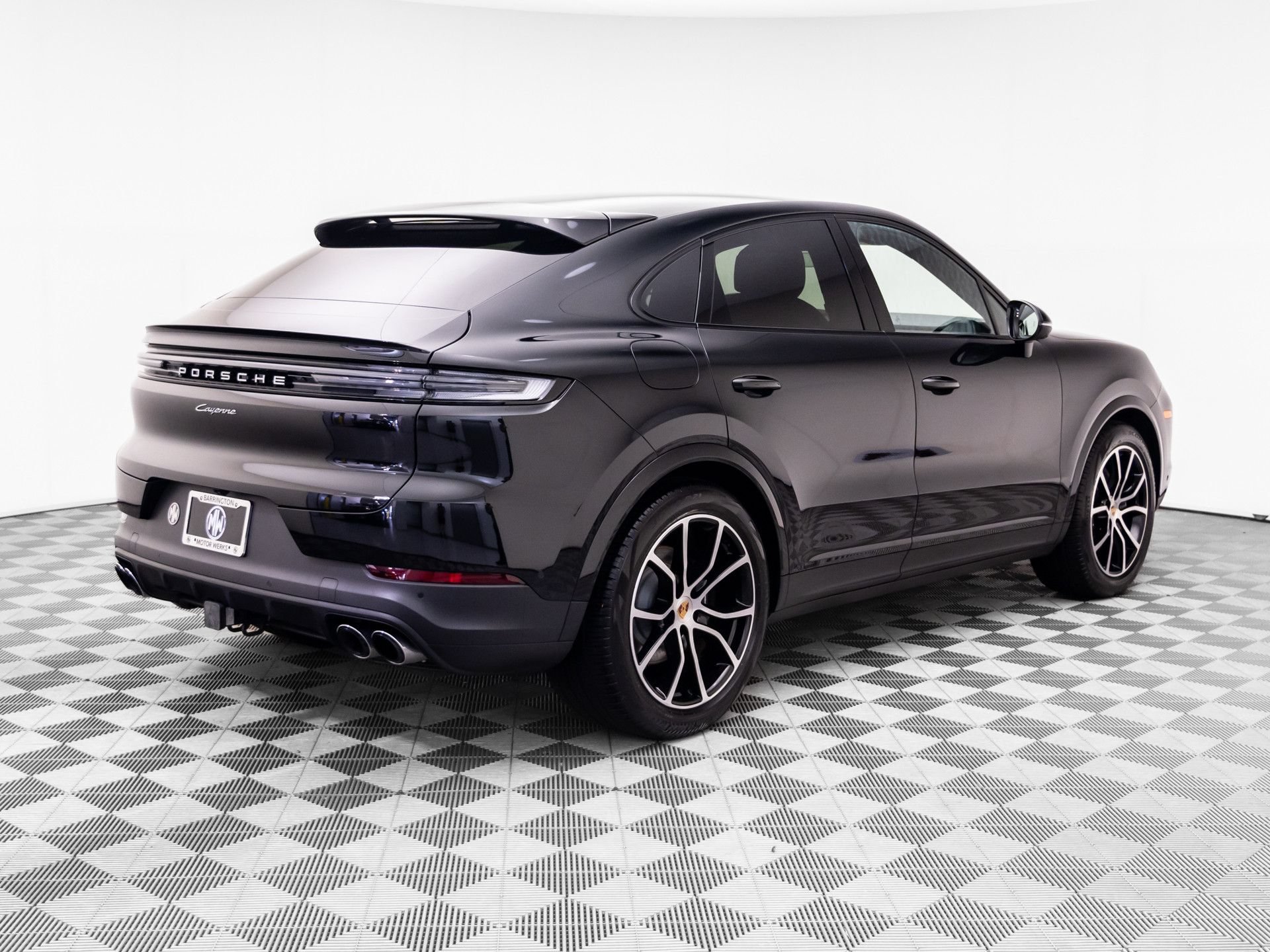 Certified 2025 Porsche Cayenne Coupe AWD/4WD image 8