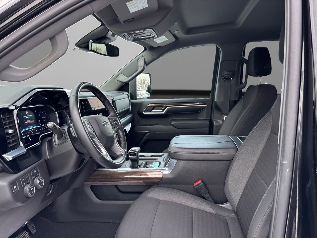 Used 2024 Chevrolet Silverado 1500 RST w/ Z71 Off-Road Package image 9
