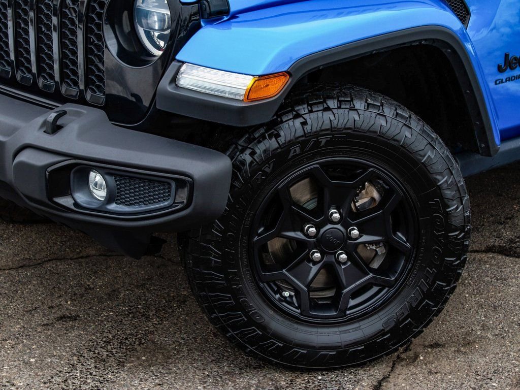 Used 2022 Jeep Gladiator Willys image 43