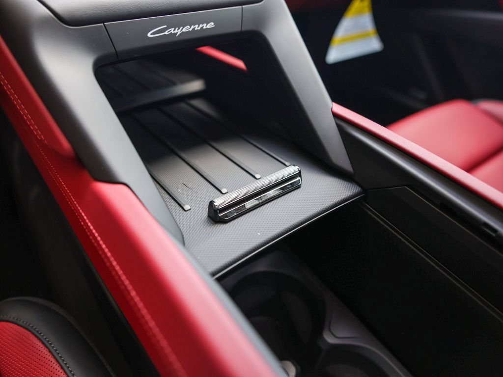 New 2026 Porsche Cayenne Electric AWD/4WD image 26