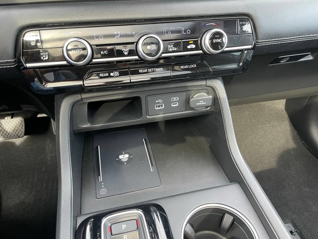 Certified 2025 Honda Pilot Touring image 19