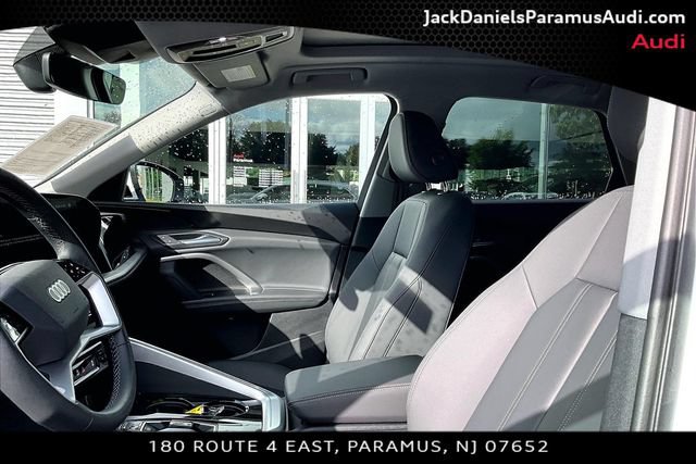 Used 2025 Audi Q5 Premium w/ Convenience Package AWD/4WD image 17