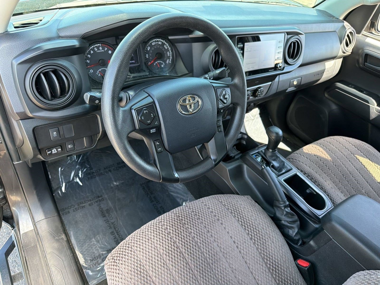 Used 2020 Toyota Tacoma SR AWD/4WD image 4
