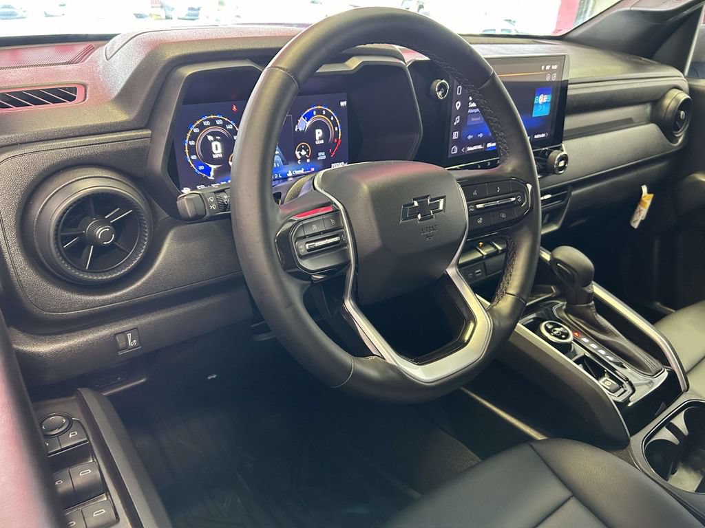 Used 2025 Chevrolet Colorado Trail Boss AWD/4WD image 13