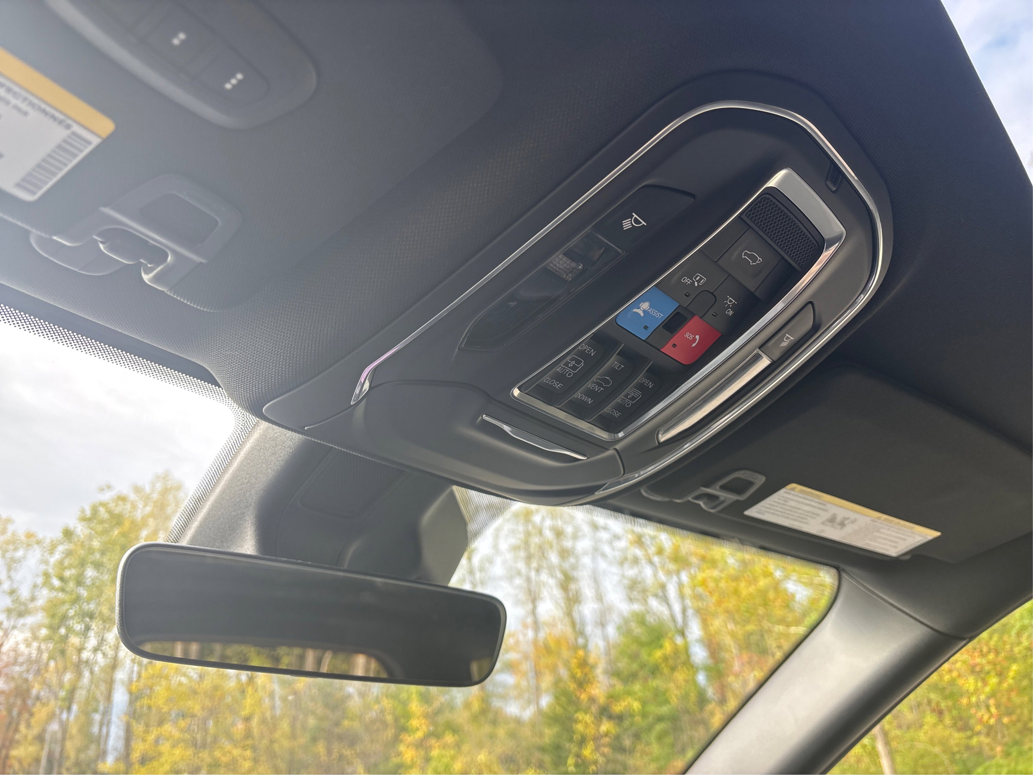 New 2025 Jeep Grand Cherokee L Limited image 18