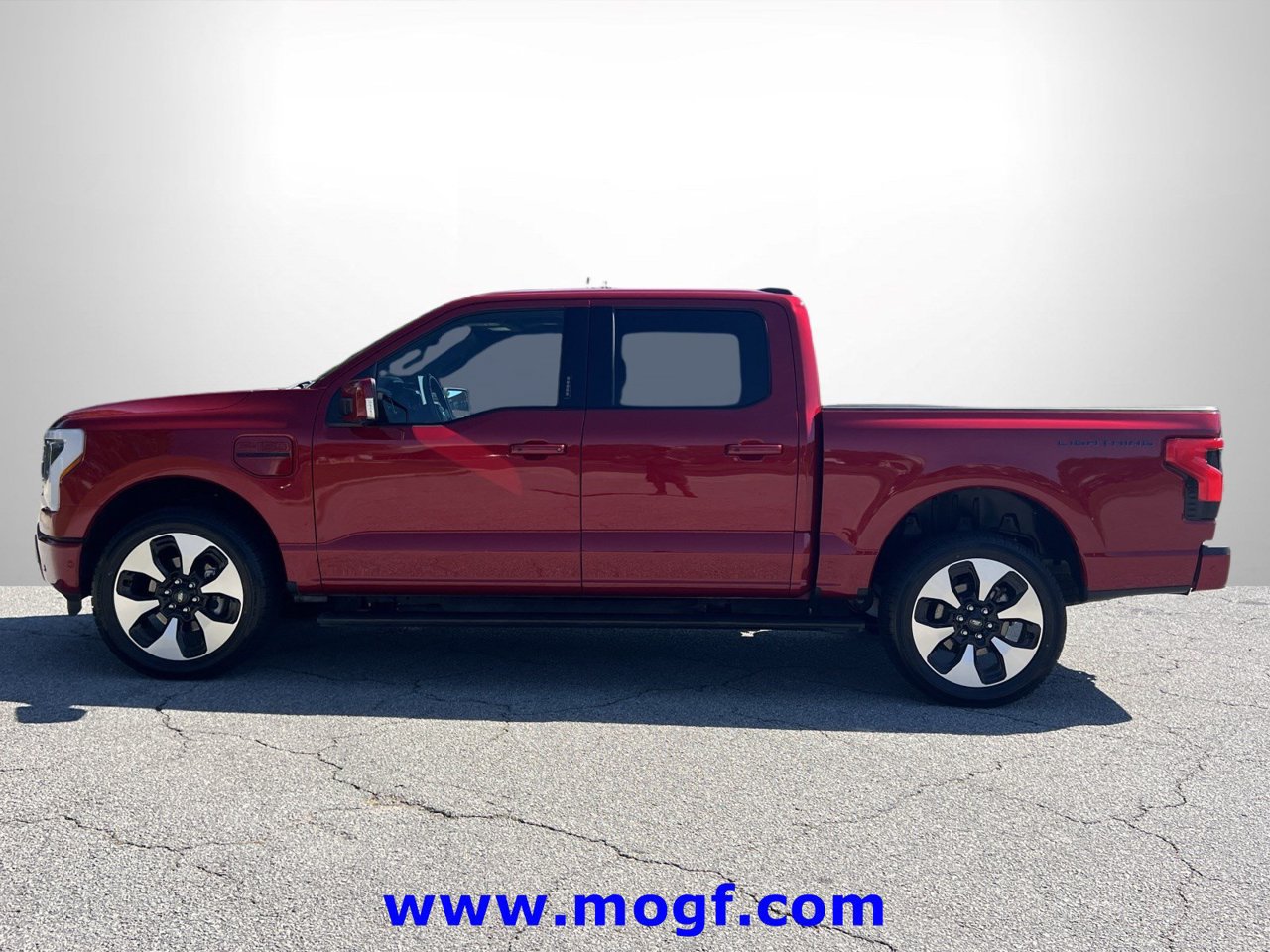 Certified 2023 Ford F150 Lightning Platinum AWD/4WD image 25