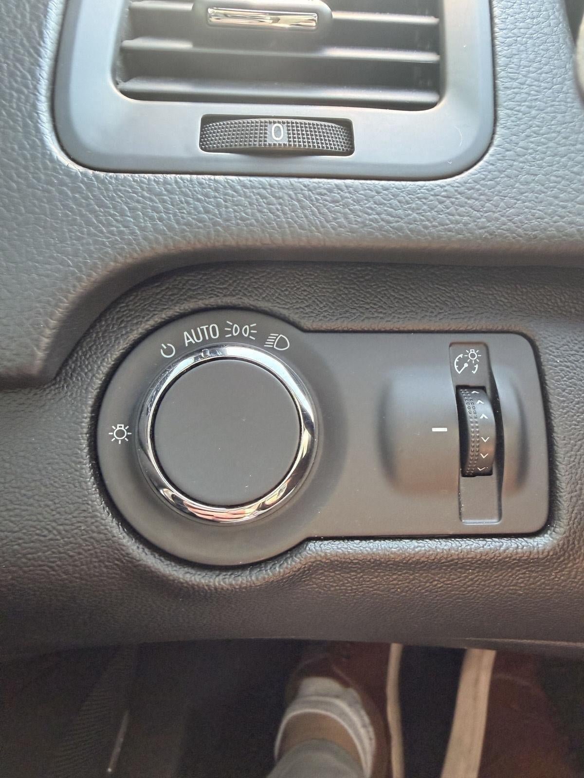Used 2014 Buick Regal GS FWD image 13