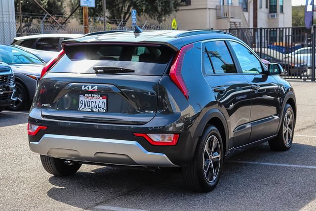 Certified 2025 Kia Niro EX FWD image 9