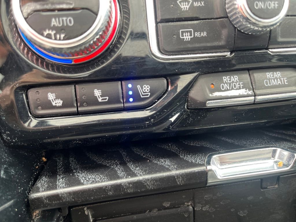 Used 2023 GMC Yukon Denali image 38