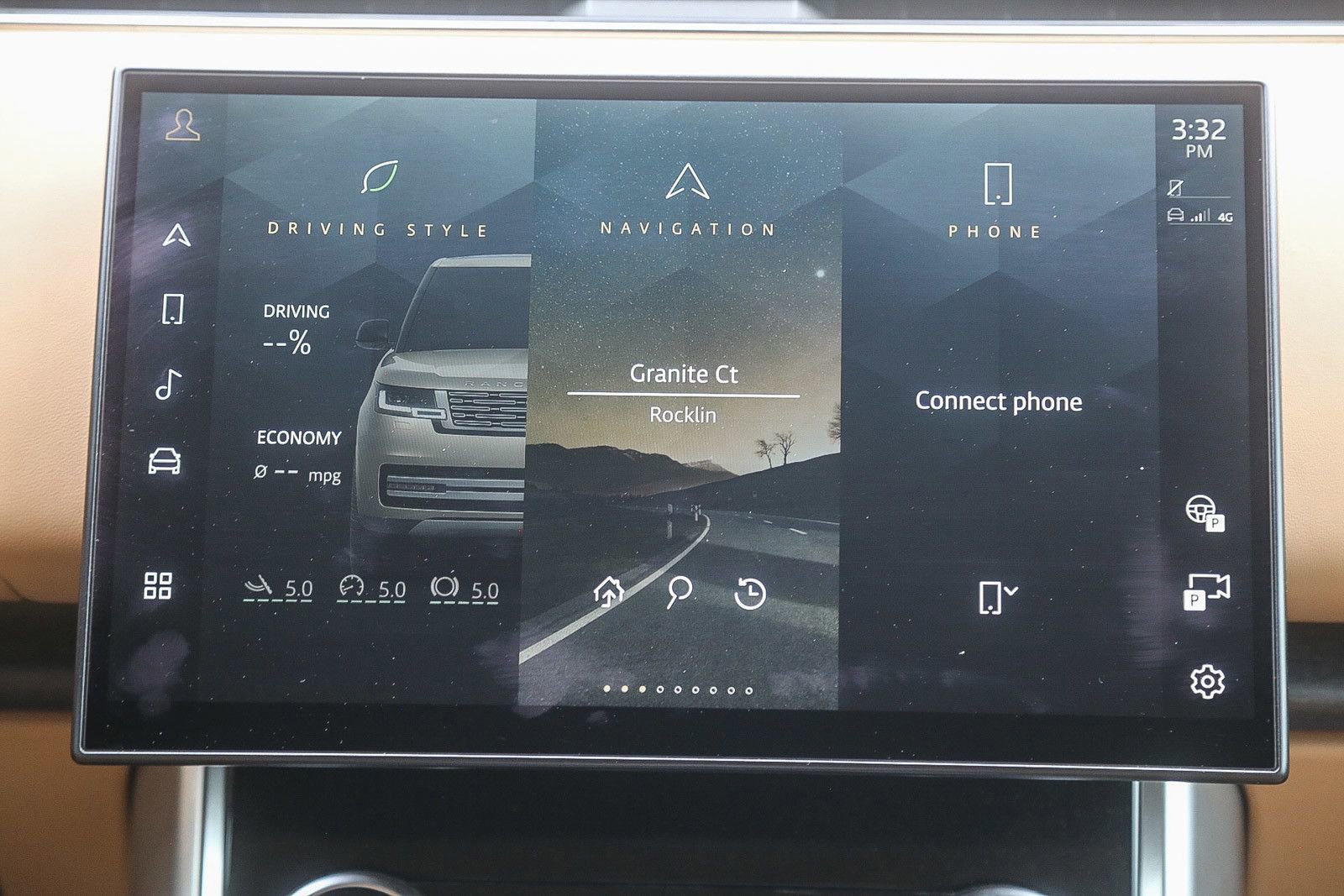 Used 2023 Land Rover Range Rover Autobiography image 12