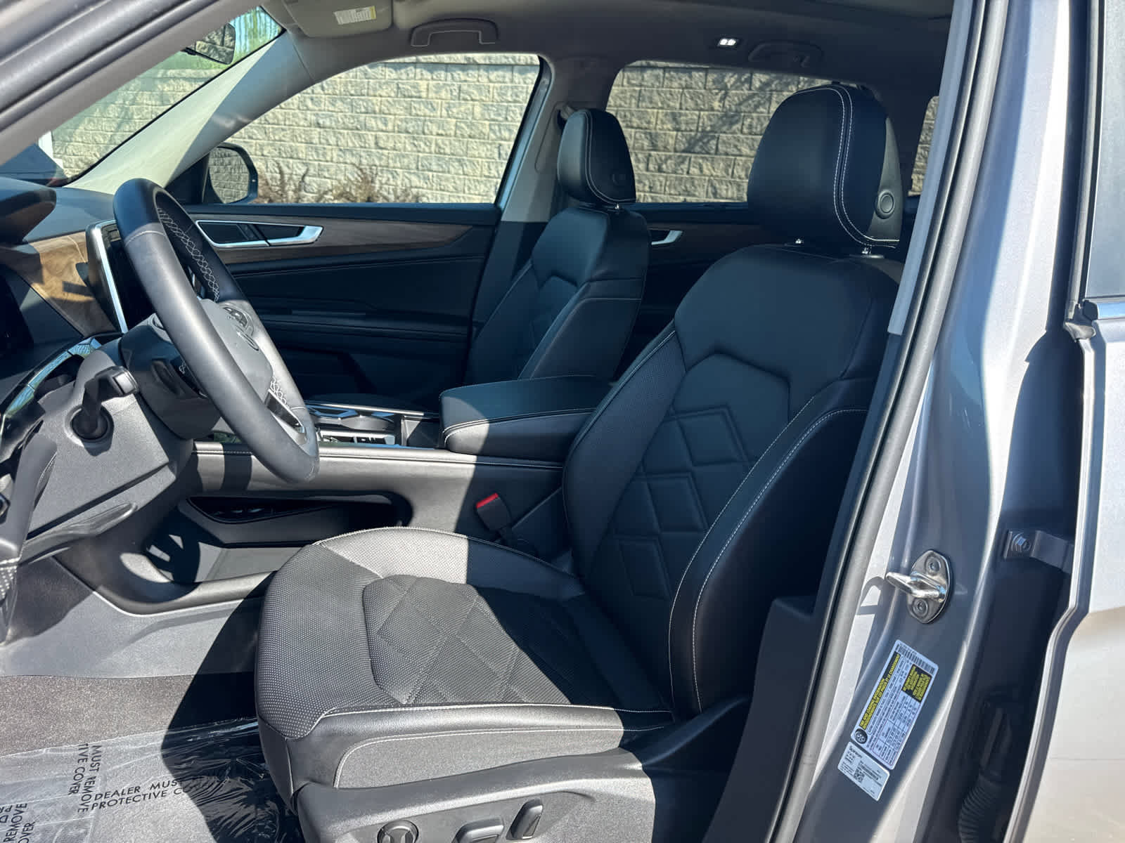 Certified 2024 Volkswagen Atlas SE image 11