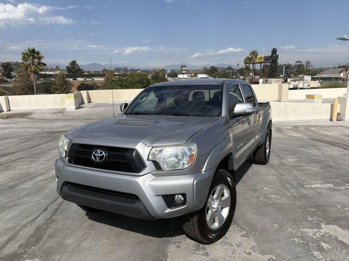 Used 2015 Toyota Tacoma PreRunner image 4