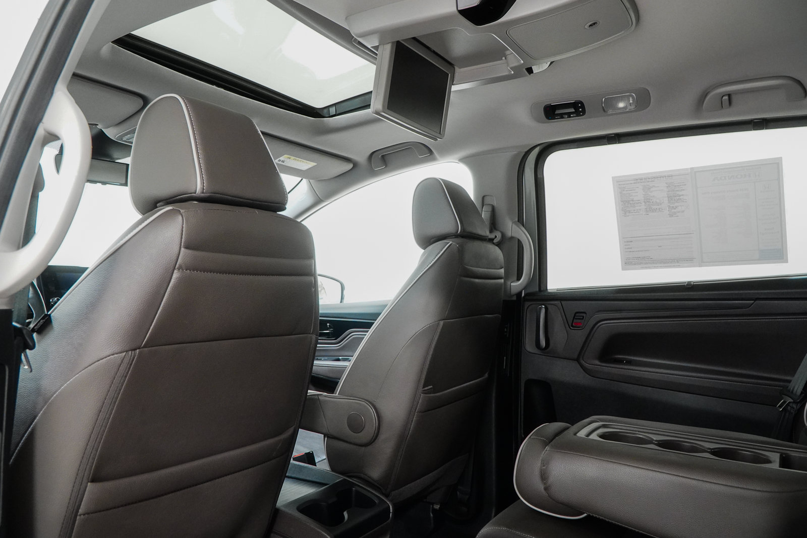 Used 2024 Honda Odyssey Elite image 47