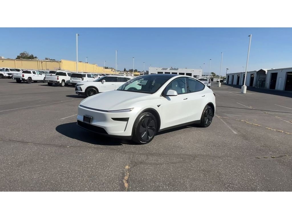 Used 2026 Tesla Model Y Long Range AWD/4WD image 5