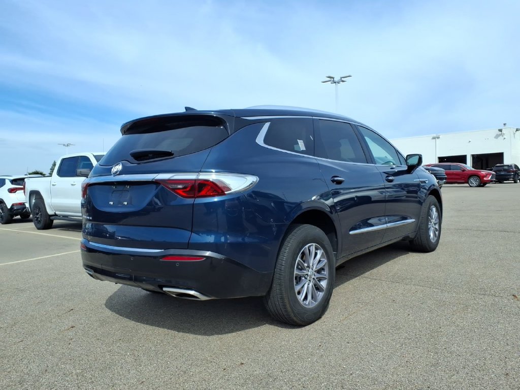 Certified 2024 Buick Enclave Essence w/ LPO, Floor Liner Package FWD image 4