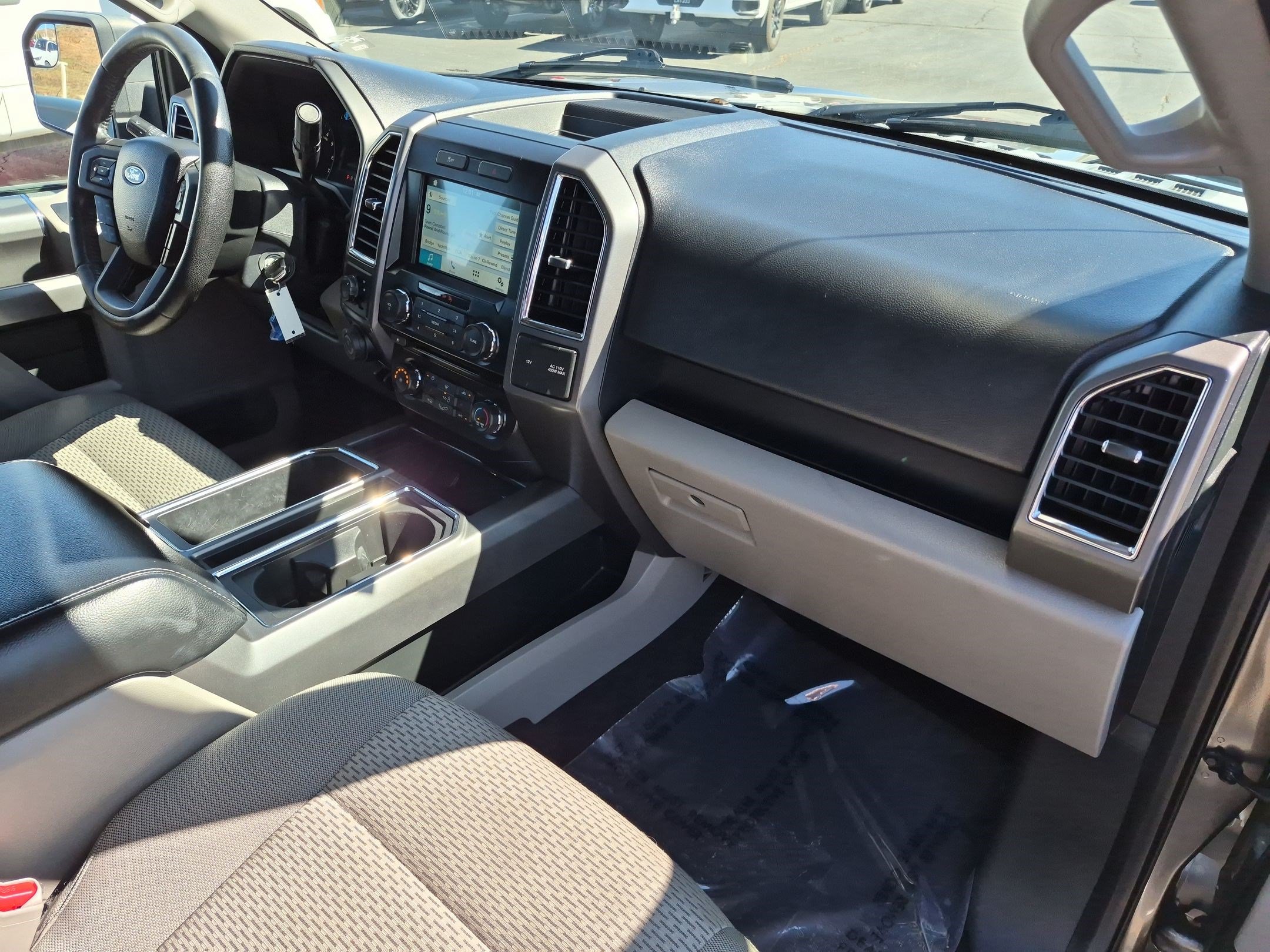 Used 2016 Ford F150 XLT w/ Equipment Group 302A Luxury RWD image 30