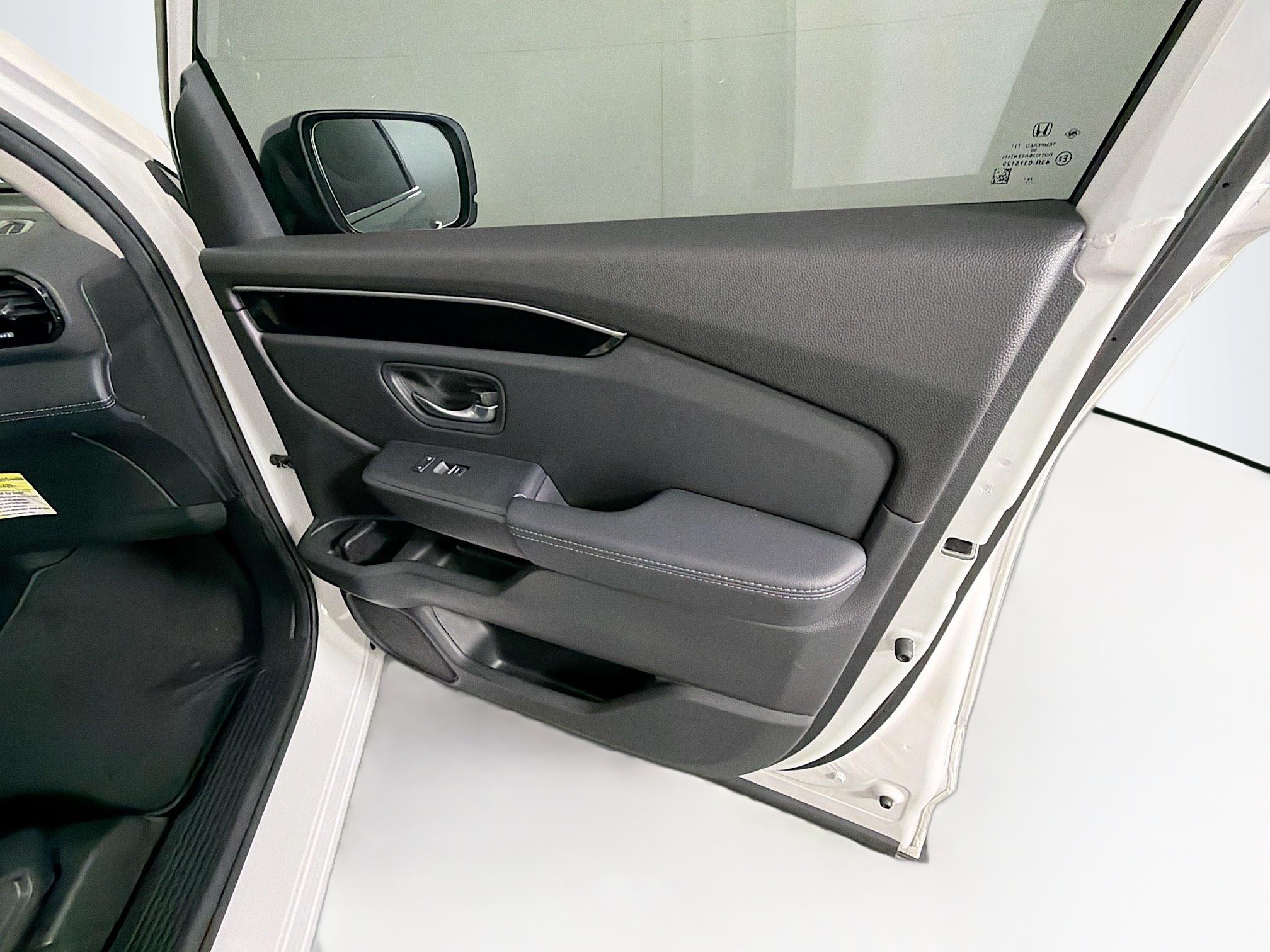 Used 2025 Honda Pilot EX-L image 33