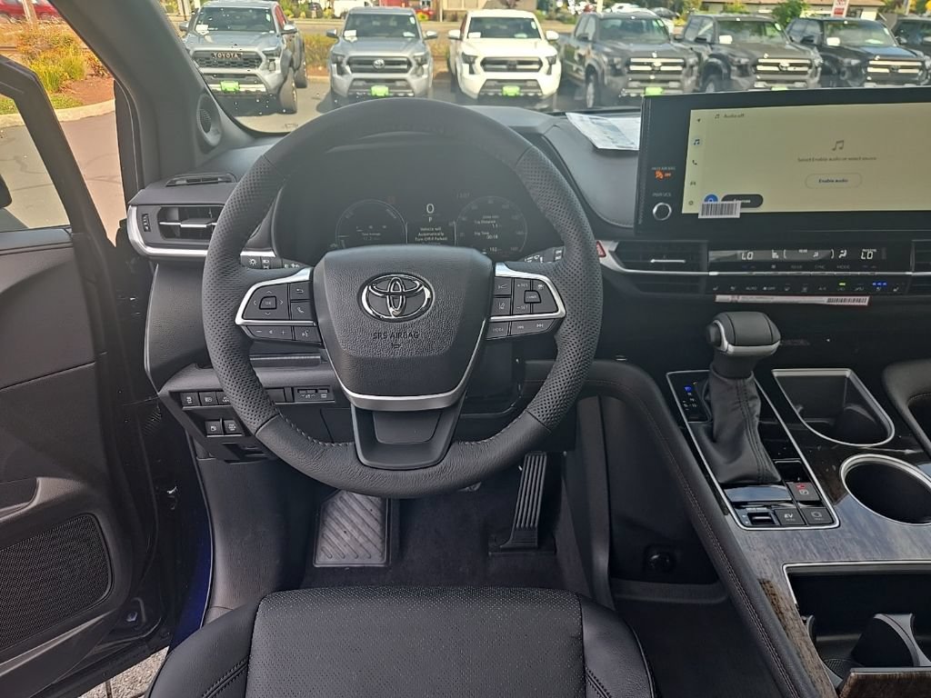 New 2026 Toyota Sienna Platinum AWD/4WD image 13