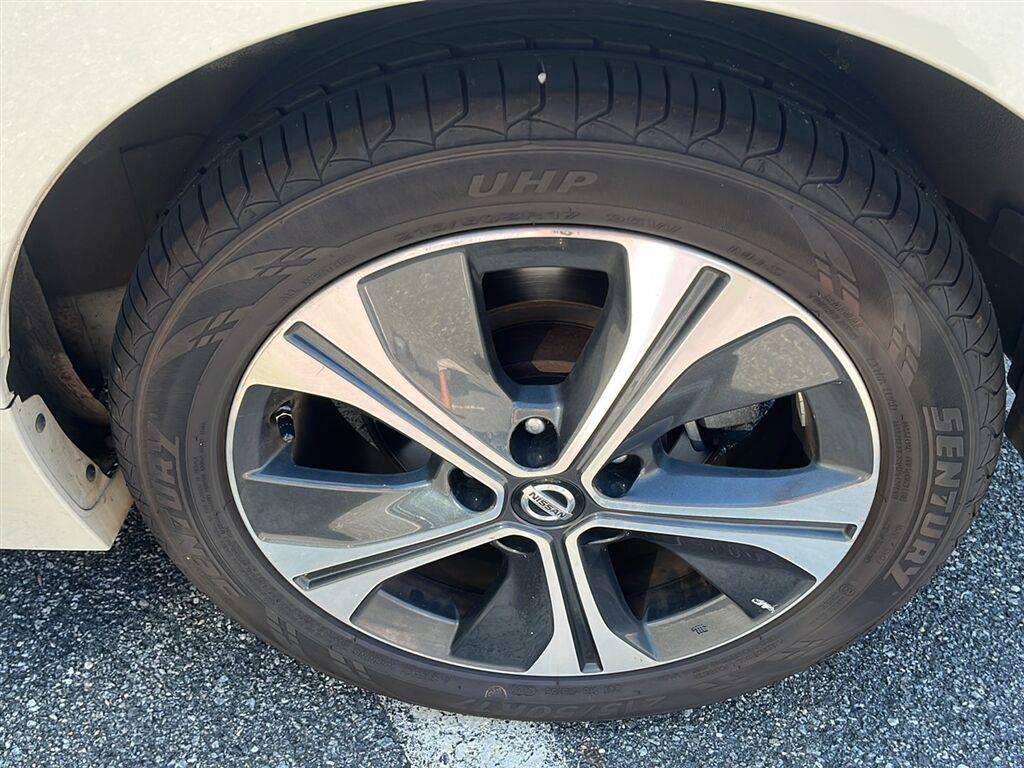 Used 2019 Nissan Leaf SV Plus w/ SV All Weather Package FWD image 10