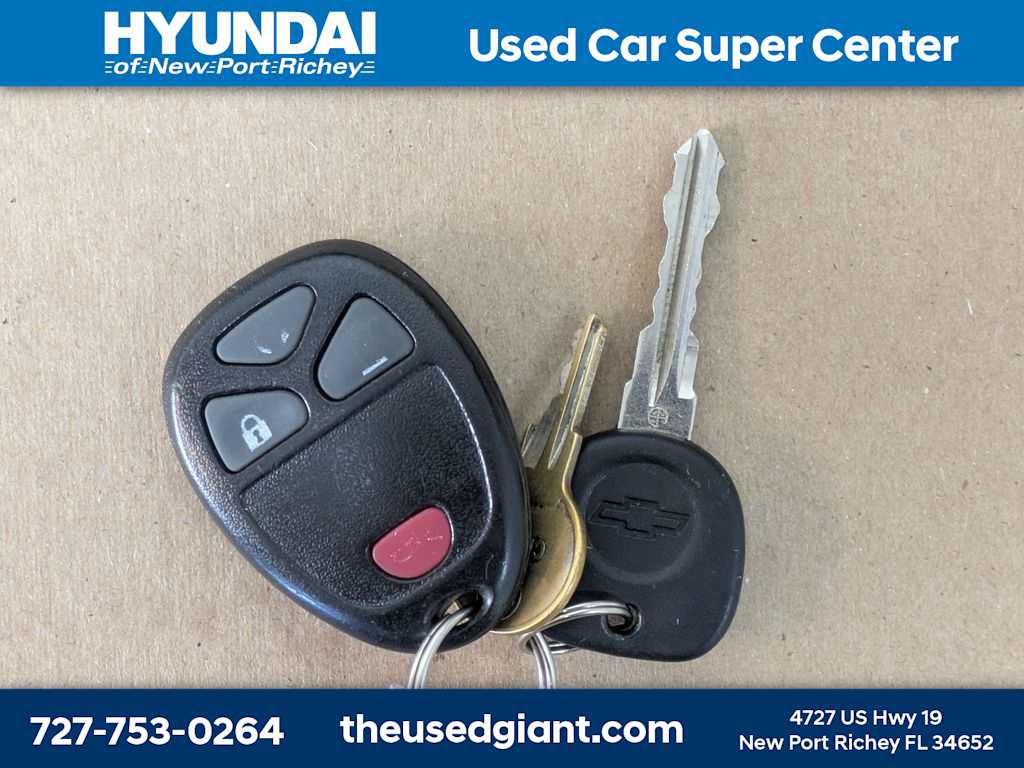 Used 2010 Chevrolet HHR LT FWD image 32