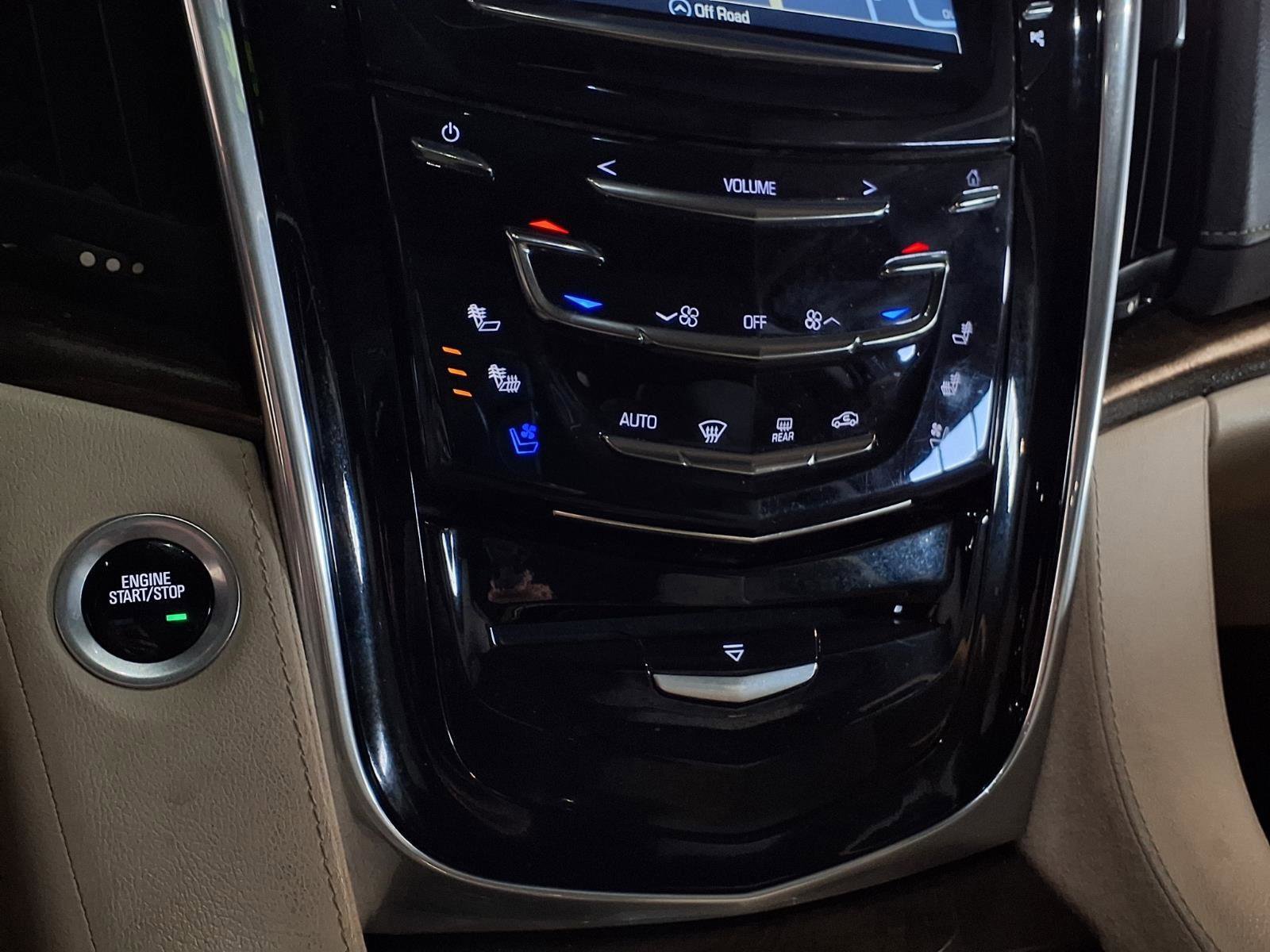 Used 2018 Cadillac Escalade Premium Luxury image 27
