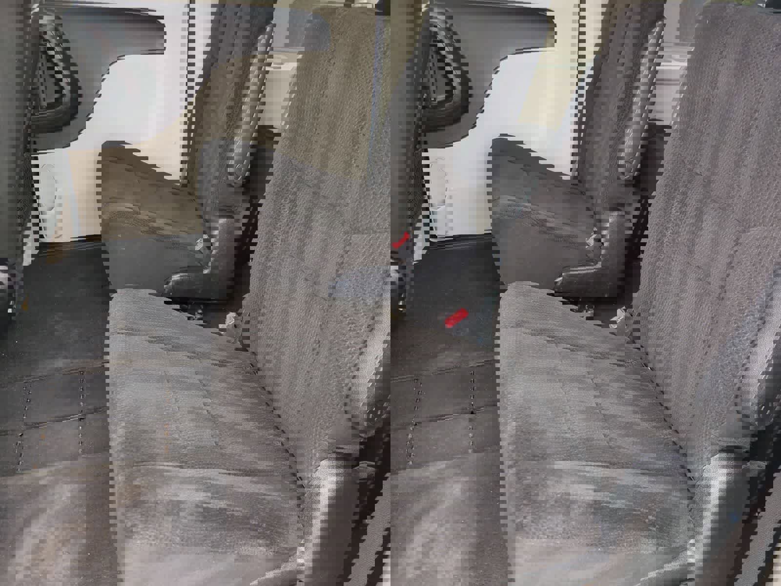 Used 2013 Dodge Grand Caravan SXT image 19