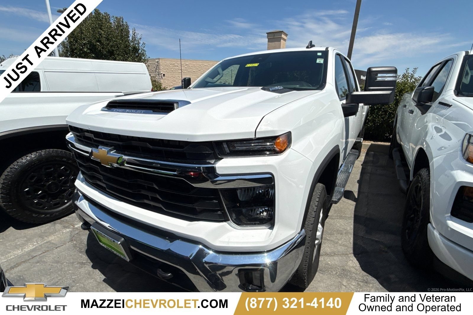 Used 2025 Chevrolet Silverado 2500 LT w/ Convenience Package AWD/4WD image 1