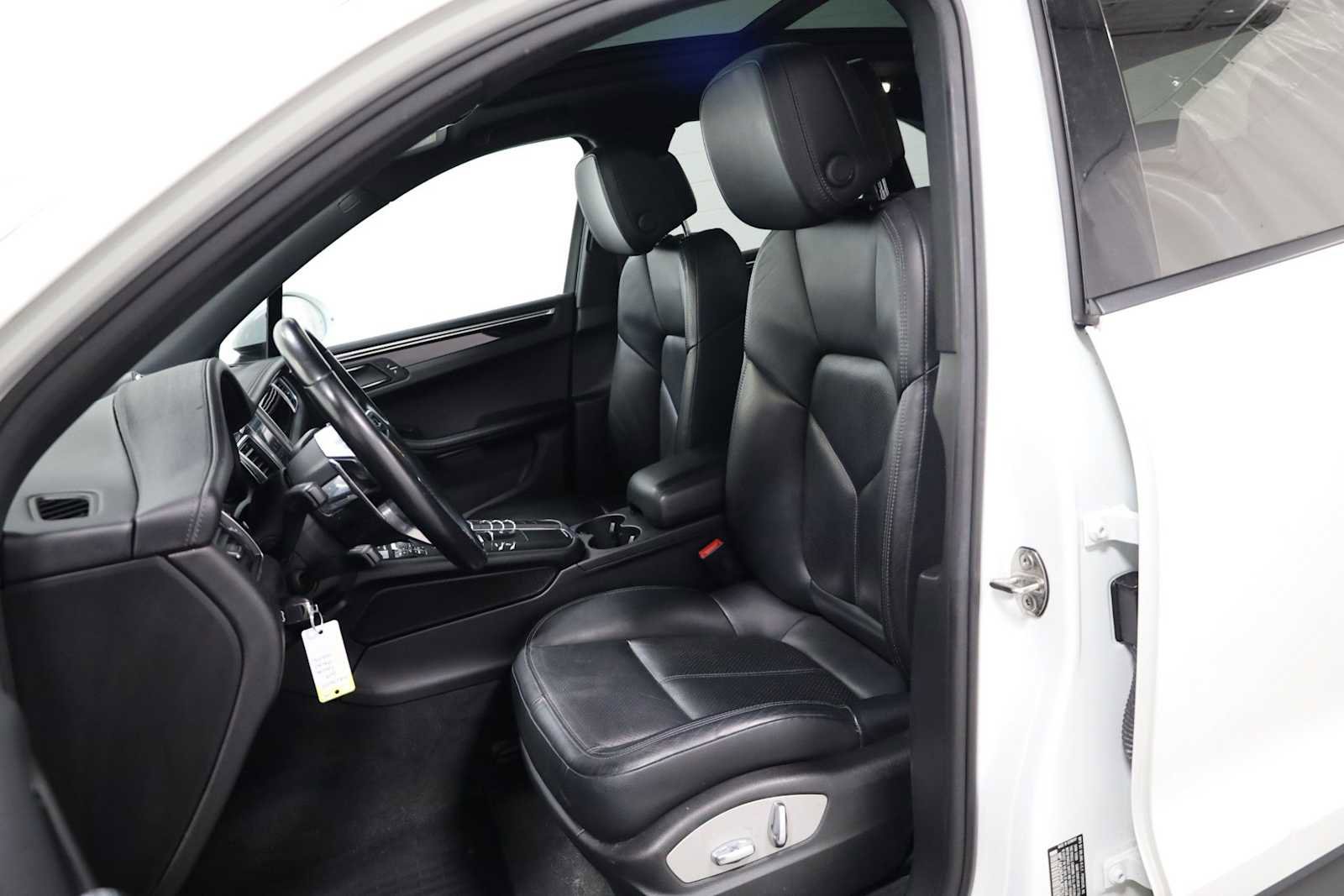 Used 2017 Porsche Macan image 5