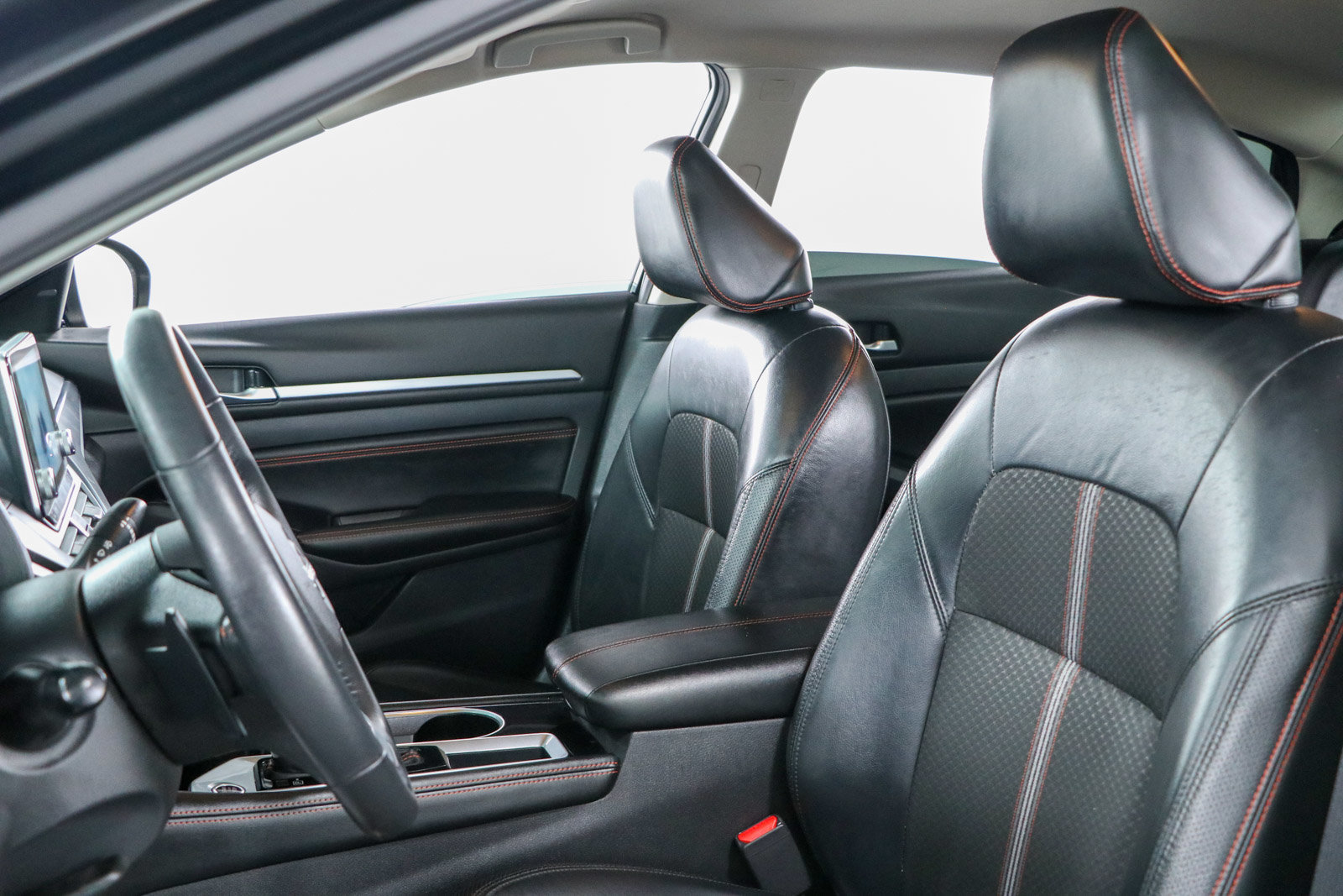 Used 2023 Nissan Altima 2.5 SR FWD image 23