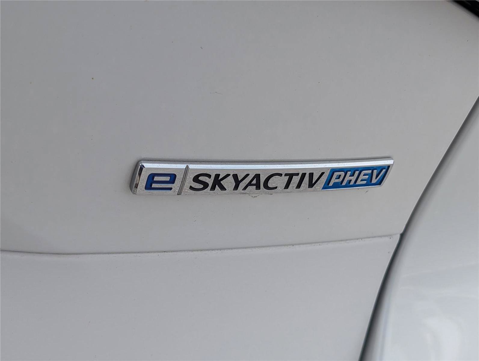 Used 2024 MAZDA CX-90 Plug-In Hybrid w/ Preferred AWD/4WD image 10