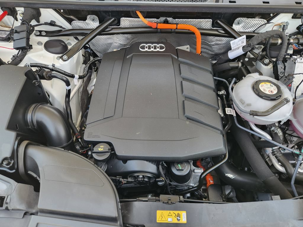 Certified 2024 Audi Q5 e Premium AWD/4WD image 36