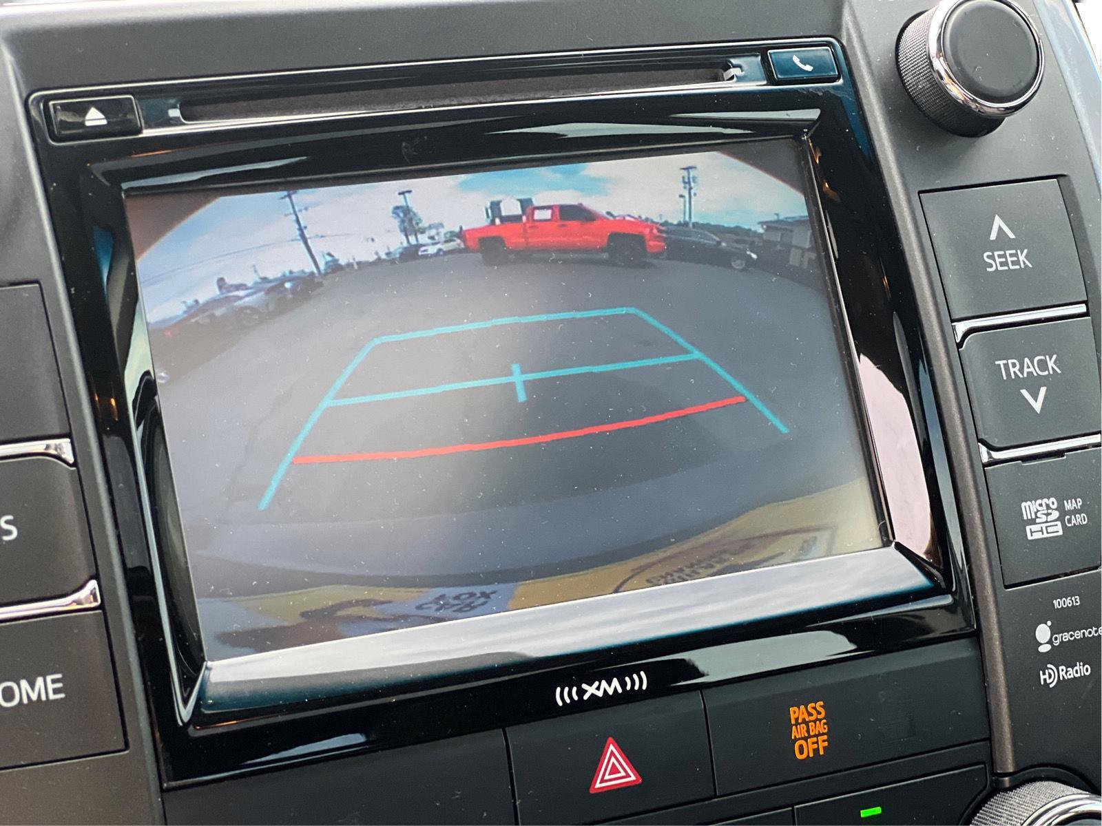 Used 2017 Toyota Camry SE w/ Moonroof Package image 6