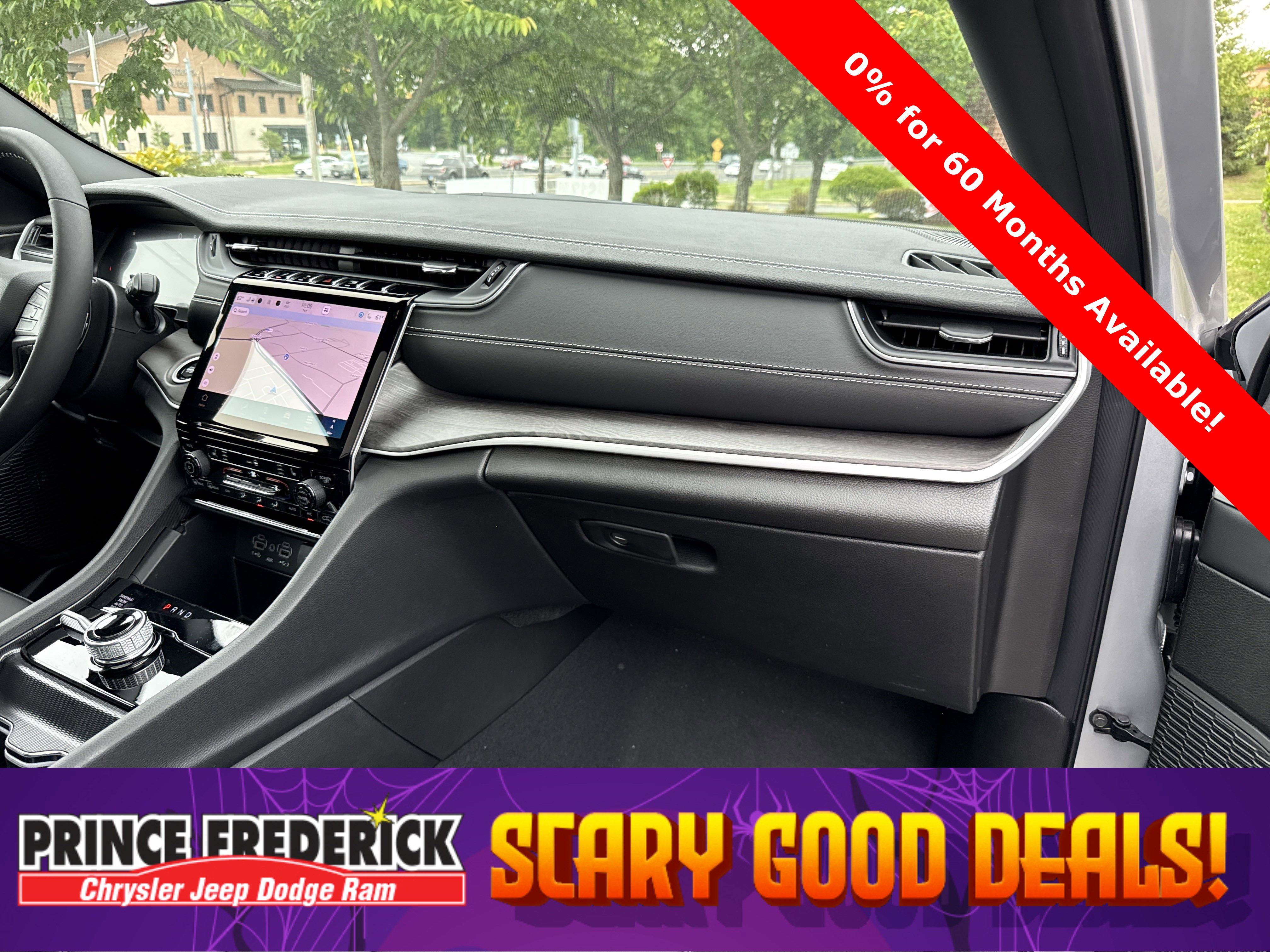 New 2025 Jeep Grand Cherokee L Limited w/ Black Appearance Package image 16