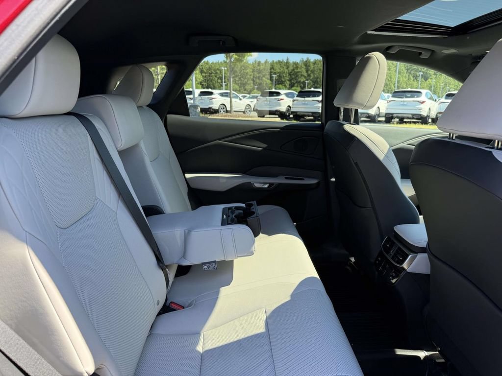 Used 2025 Lexus RX 350 Premium w/ Accessory Package (Z1) AWD/4WD image 16