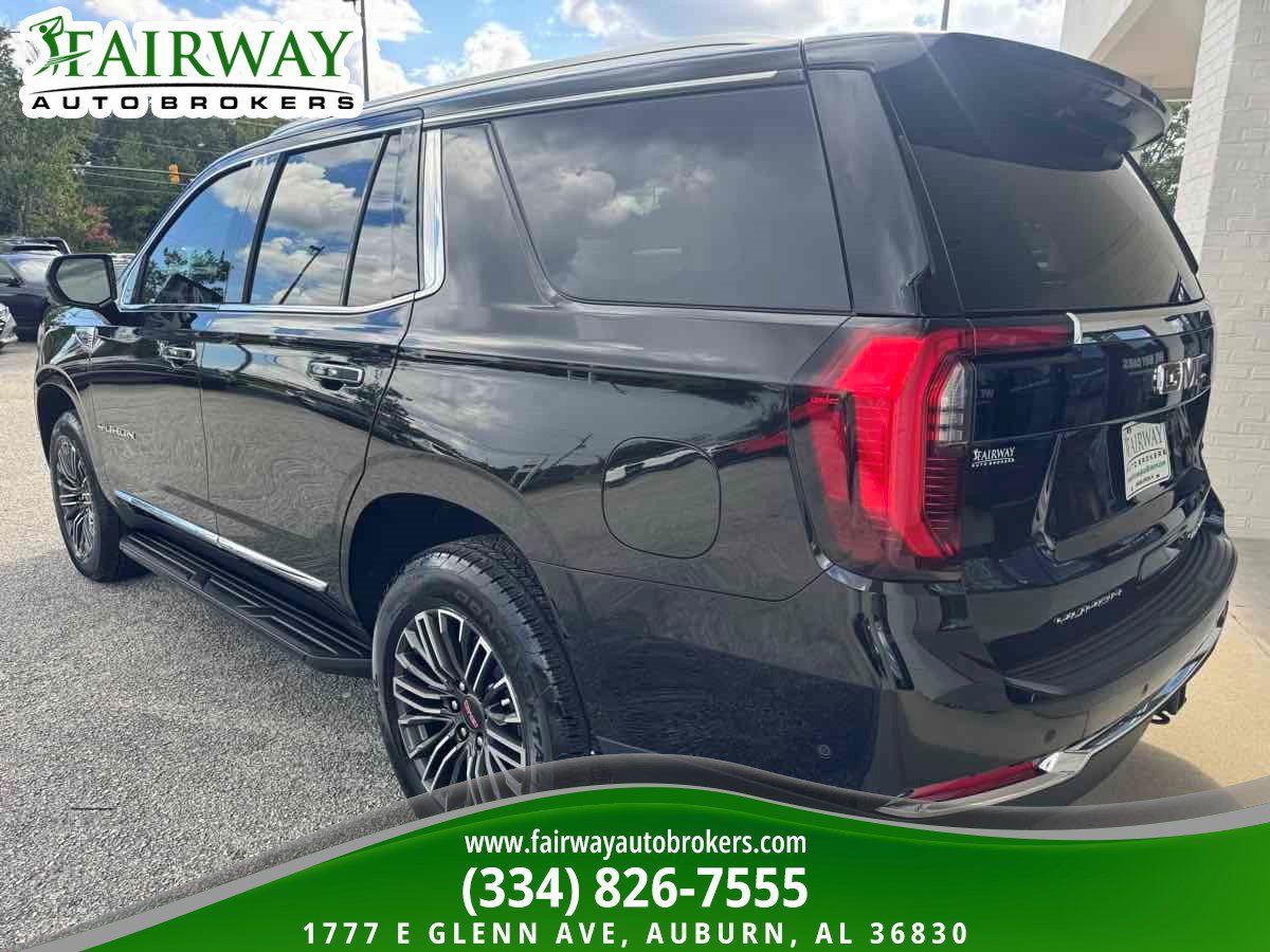 Used 2026 GMC Yukon Elevation w/ Elevation Premium Package AWD/4WD image 8
