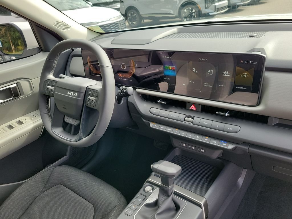 New 2027 Kia Seltos LX FWD image 8