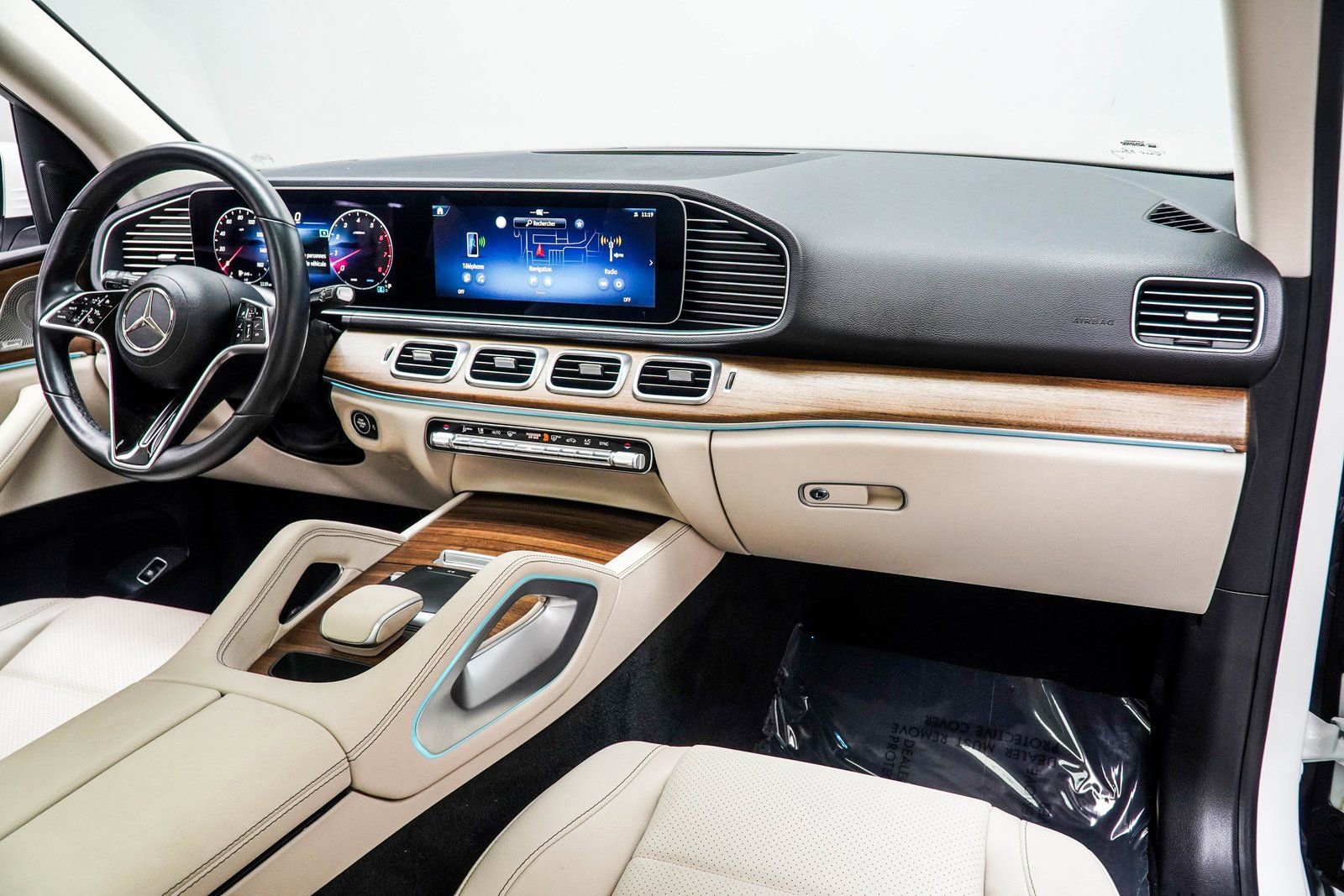 Used 2024 Mercedes-Benz GLE 450 4MATIC image 16