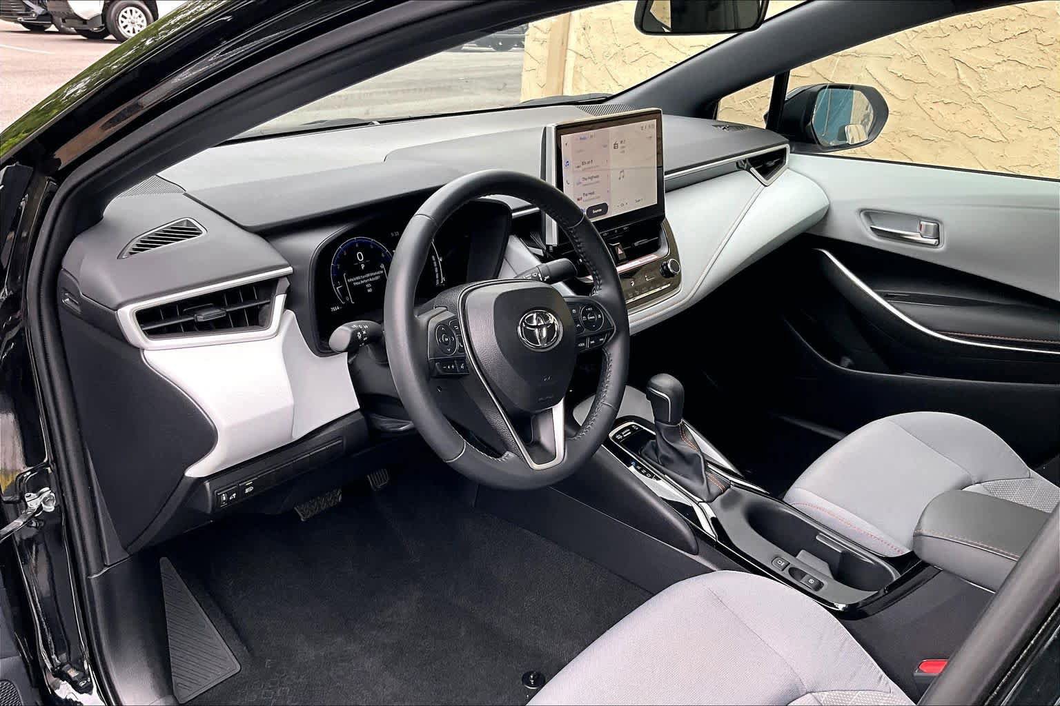 Used 2025 Toyota Corolla FX w/ Convenience Package FWD image 16