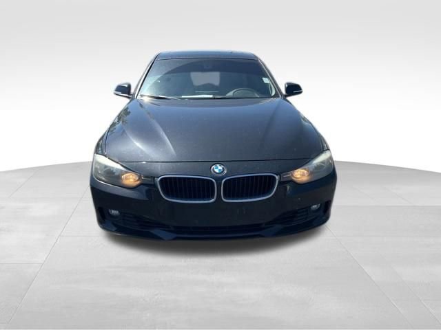 Used 2013 BMW 328i xDrive Sedan AWD/4WD image 2