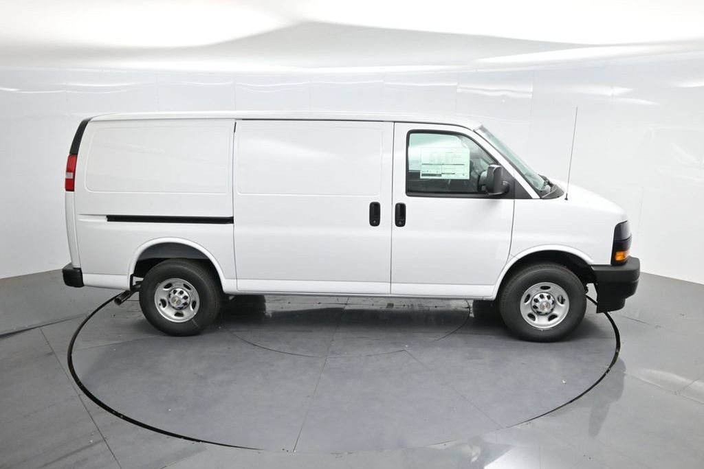 New 2026 Chevrolet Express 2500 w/ Driver Convenience Package RWD image 67