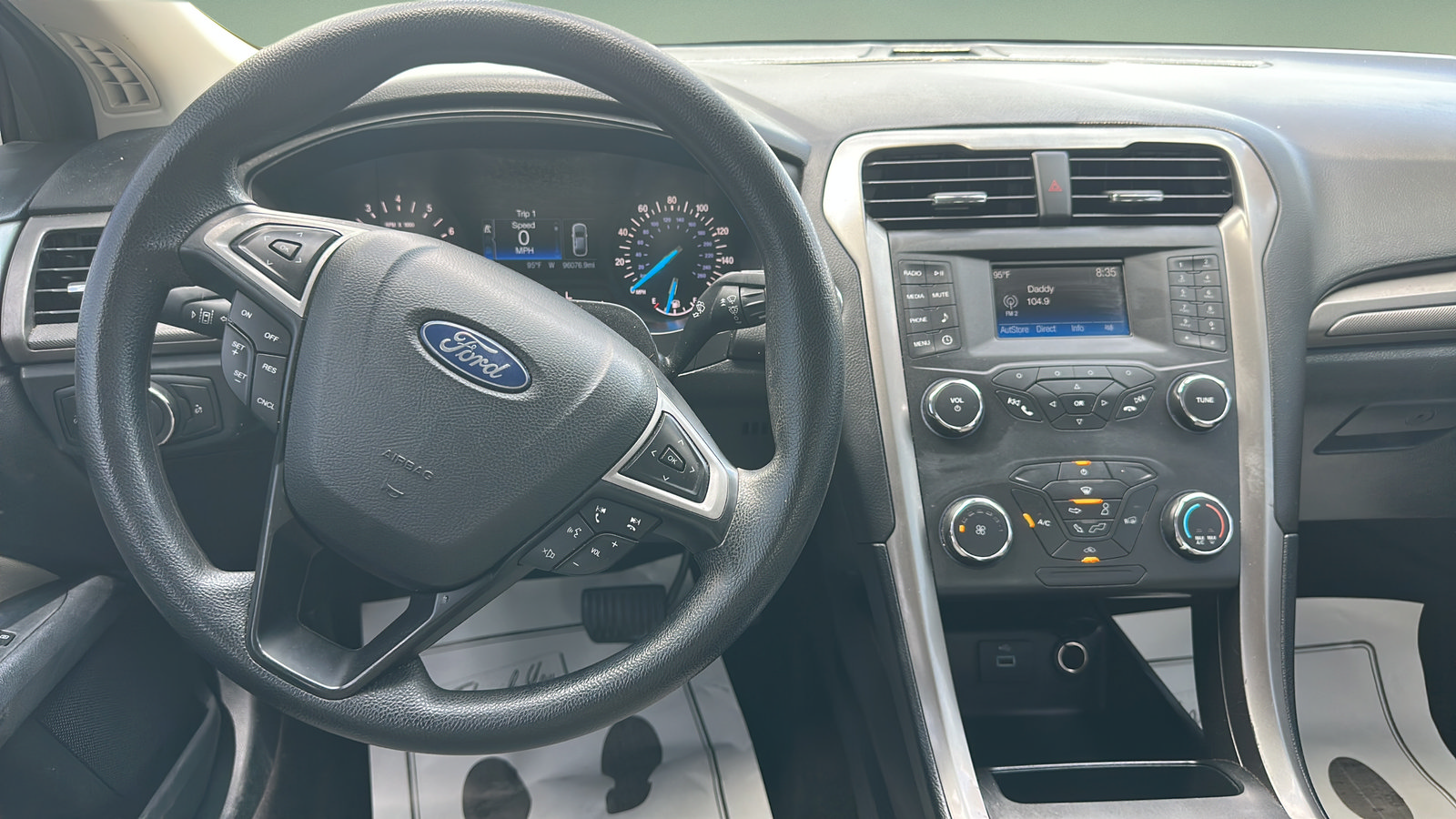 Used 2019 Ford Fusion S FWD image 15