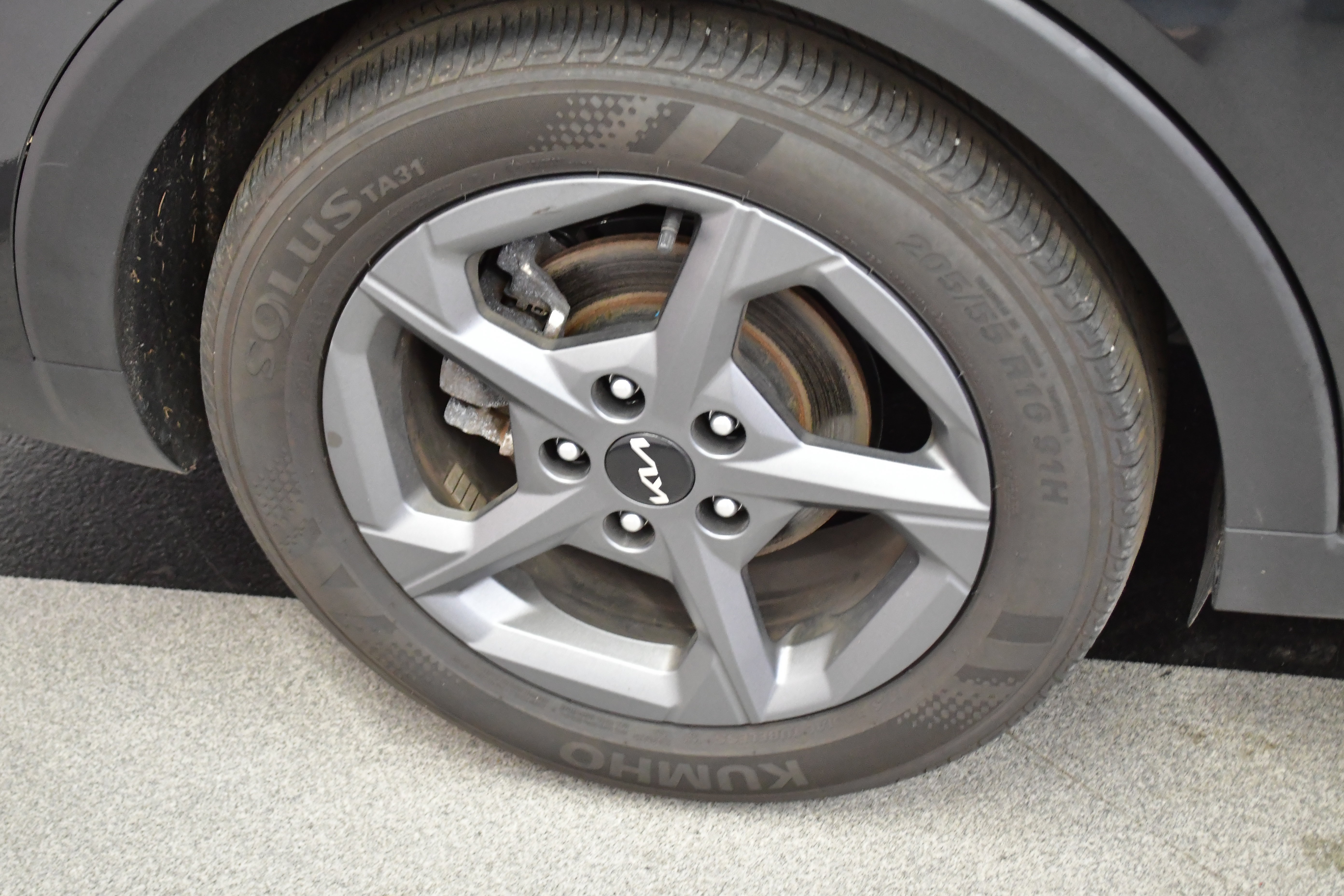 Used 2025 Kia K4 FWD image 36