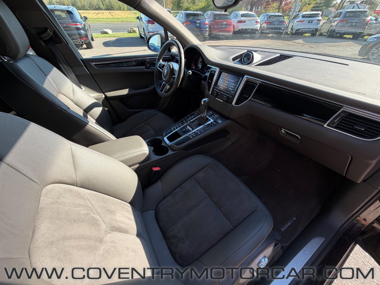 Used 2015 Porsche Macan S AWD/4WD image 35